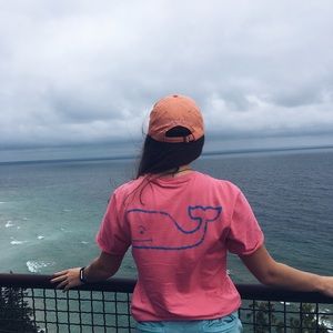 Vineyard Vines T-shirt